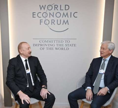 Prezident Davosda ABŞ-li bankirlə görüşdü – FOTO  