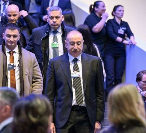 İlham Əliyev panel iclasda iştirak etdi 