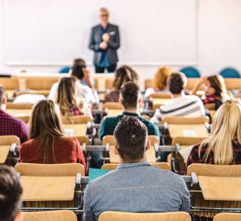 Bu şəxslərin təhsil haqqını dövlət ödəyəcək 