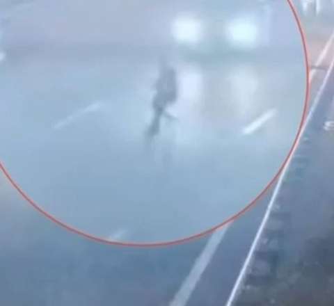 Bakıda qadının öldüyü hadisənin anbaan görüntüləri - VİDEO 