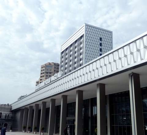 Vağzalda adam öldü  