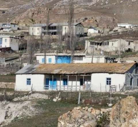 "Kəndlərin boşalması ciddi problemlər yaradır" – Deputat 