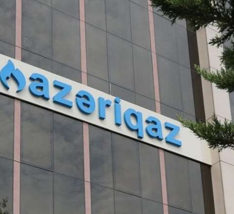 “Azəriqaz”,  yoxsa “Azərqaz” ? – Alimdən deputatın iradına CAVAB   