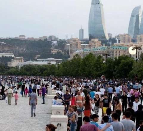 “Problem kəndlərdə deyil, regionaldır” – İqtisadçı rayonlardan köçün səbəblərini sadaladı 