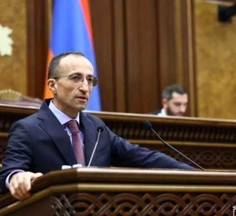 Ermənistanda siyasi partlayış: Qarabağı Azərbaycan adlandıran nazirə hücum 