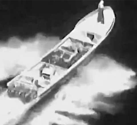 ABŞ daha bir gəmini vurdu – Ölənlər var – VİDEO 