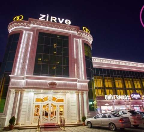 Yaşlı qadın toyda qəflətən öldü  