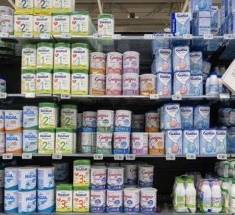 “Nestle”dən sonra daha iki marka – Azərbaycanda da məşhur uşaq qidaları Avropa marketlərindən yığışdırılır 