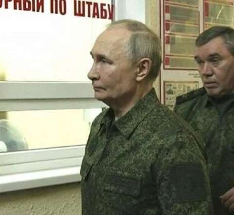 Putin oyun oynamağa davam edəcək - Kostenko 