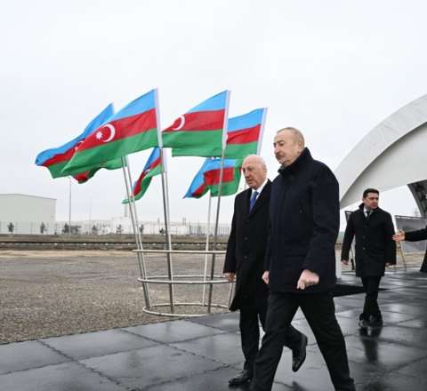 İlham Əliyev Sumqayıtda yeni müəssisənin təməlini qoydu - FOTOLAR 