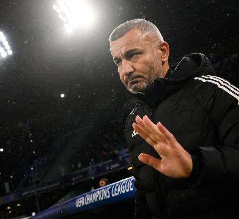 Sərt və uğurlu nizam-intizamlı – Dünyanın ən məşhur qəzetlərindən biri Qurban Qurbanovu Aleks Ferqyusona bənzətdi 