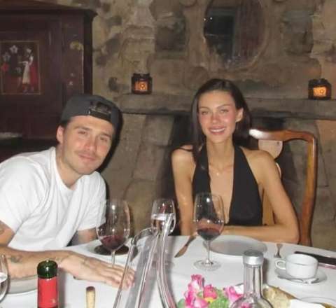 Atası ona hər ay 1 milyon dollar cib xərcliyi verir - Foto 