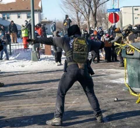 ABŞ federal məmurları daha bir nəfəri vəhşicəsinə qətlə yetirdilər - ŞOK GÖRÜNTÜLƏR 
