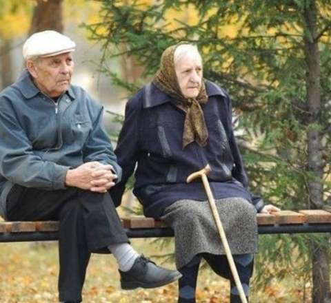 Konstitusiya Məhkəməsi pensiya stajı ilə bağlı qərar verdi 