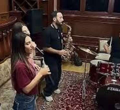 Paşinyan İrəvanda konsert təşkil etdi - Video 