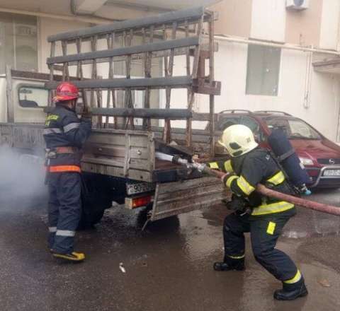 Yük avtomobili yandı - FOTO - VİDEO 