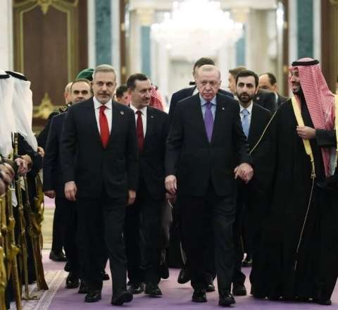 Əliyev–Paşinyan görüşü kimlərin planını pozdu?  