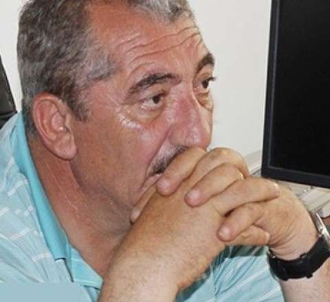 “Məmurları qapı-qapı gəzəndən ədəbiyyat adamı olmaz” – Tanınmış şair - VİDEO 