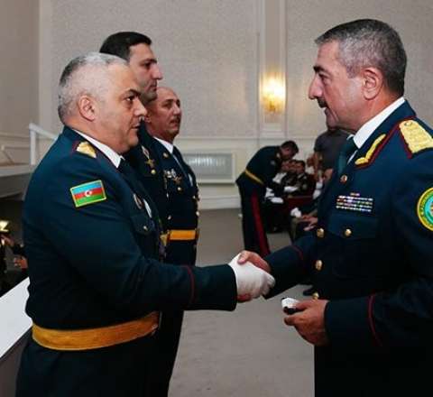 General-leytenant təqaüdə göndərildi 