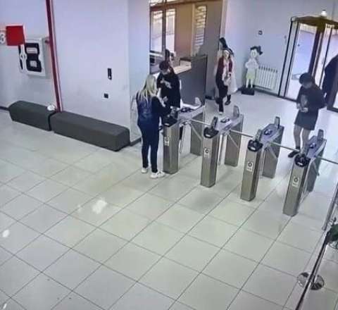 Məhkəmədən müəllimini güllələyən şagird barəsində - QƏRAR... 