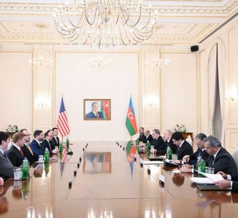 İlham Əliyevin Ceyms Devid Vens ilə geniş tərkibdə görüşü baş tutdu - YENİLƏNDİ 