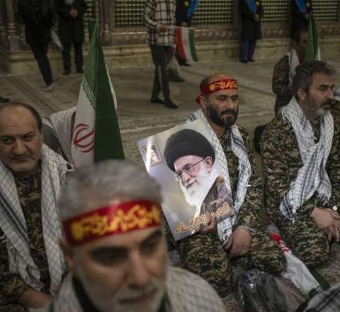 Trampın qarşısındakı iki ssenari – İrana mümkün hücumun altı səbəbi 