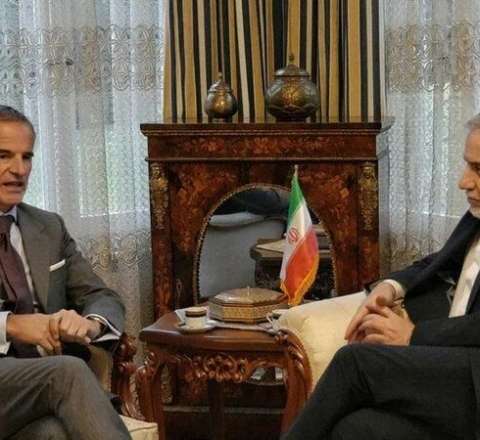 Abbas Əraqçi və Rafael Qrossi nüvə danışıqlarını müzakirə etdi 