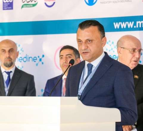 Səhiyyə sisteminin və 260 milyonun yeyilməsi… - Vüqar Qurbanovun çarəsizliyi 