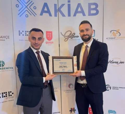 Aydın Tağıyev AKİAB-ın fəxri üzvü seçildi 