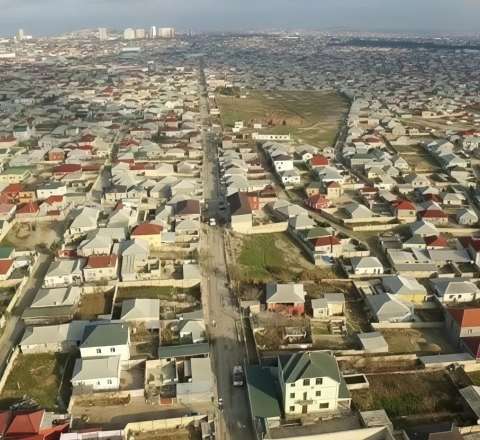1 milyona yaxın sənədsiz əmlak: Hansı dövlət qurumları bələdiyyələrə problem yaradır? 