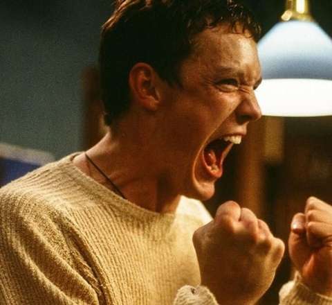 Əsəbi və aqressiv insanlar bu rəngləri seçirlər 