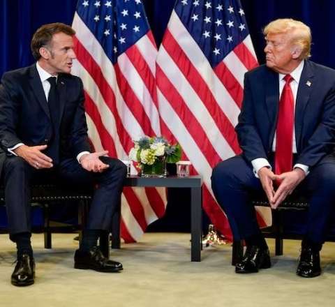 Makron Trampla qarşıdurmaya gedir 