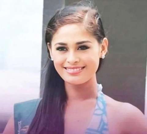 Gözəllik müsabiqəsinin finalçısı üç uşağının gözü qarşısında güllələndi 