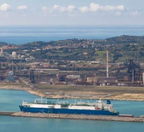 İtaliya limanında Kreml barmağı – Nazir TAP-a qarşı kampaniyanı “moda” adlandırdı 