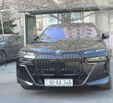 Dayanacaqda saxlayan “BMV” sürücüsü cəzalandırıldı 