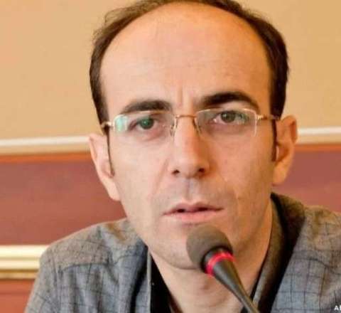 Həbsdə olan jurnalist Şəmşad Ağanın ailəsində üçüncü faciə 