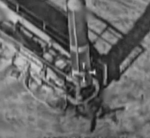 İsrail İrana hava zərbələri ilə bağlı bu görüntüləri yaydı - VİDEO