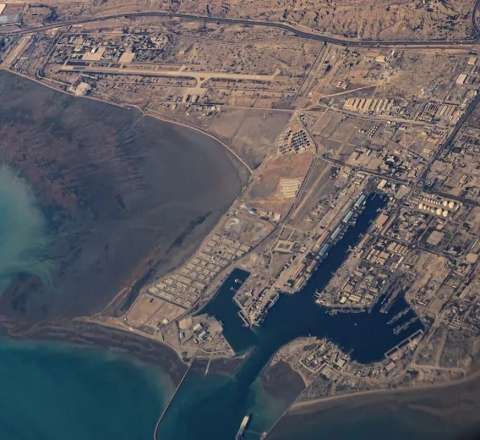 Hörmüz boğazında neft tankerlərinin hərəkəti dayandırıldı 