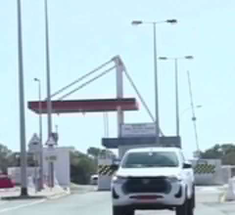 Kiprdə hava hücumu xəbərdarlığı - VİDEO