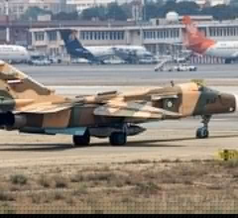 Qətər İrandan gələn iki Su-24 qırıcı təyyarəsini vurdu 