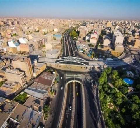 Tarixi paytaxtımızda ərzaq qıtlığı - Saatlarla davam edən çörək növbəsi 