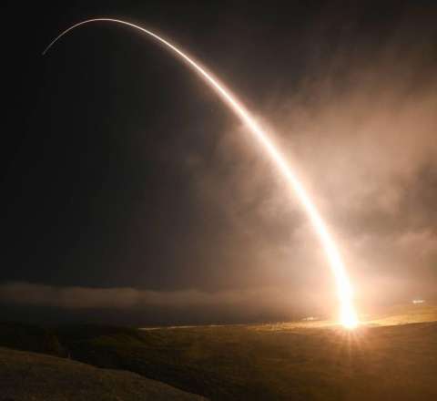 ABŞ qitələrarası ballistik raket atdı - “Minuteman III” minlərlə km məsafə qət etdi 