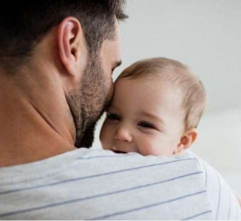 100-dək kişiyə ödənişli atalıq məzuniyyəti verilib 