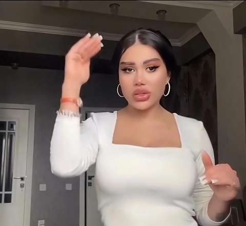 “Şouları aparıcılar yaradırdı, qurban müğənnilər oldu”  – Efir qadağası olan Səfərovadan etiraf - VİDEO