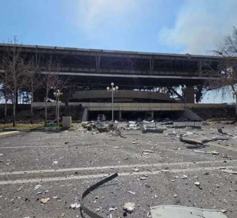 Tehranın ən böyük stadionu vuruldu - VİDEO 