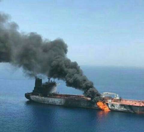 “İran alovunu dünyaya Hörmüzlə yayır” – Politoloq 