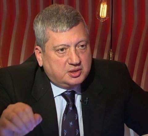 Tofiq Zülfüqarov söyüş blogerlərini İFŞA ETDİ – Qarayaxma kampaniyasının PƏRDƏARXASI 