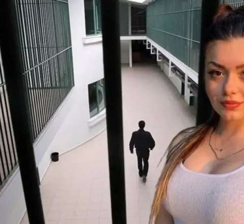 Həbsdə olsa da, ayda 71 min 500 manat qazanır 