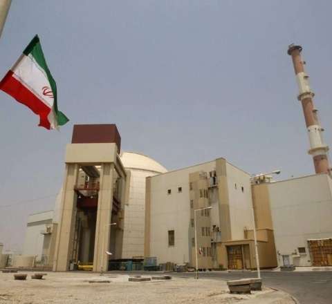 Buşehrdə gərginlik: Mərmi zərbəsi AES-in yaxınlığına düşdü 