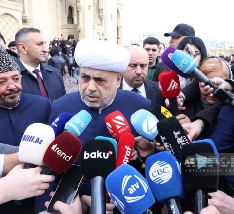 Allahşükür Paşazadə II İliyanın dəfnində iştirak edəcək 